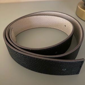 India Hicks reversible leather belt